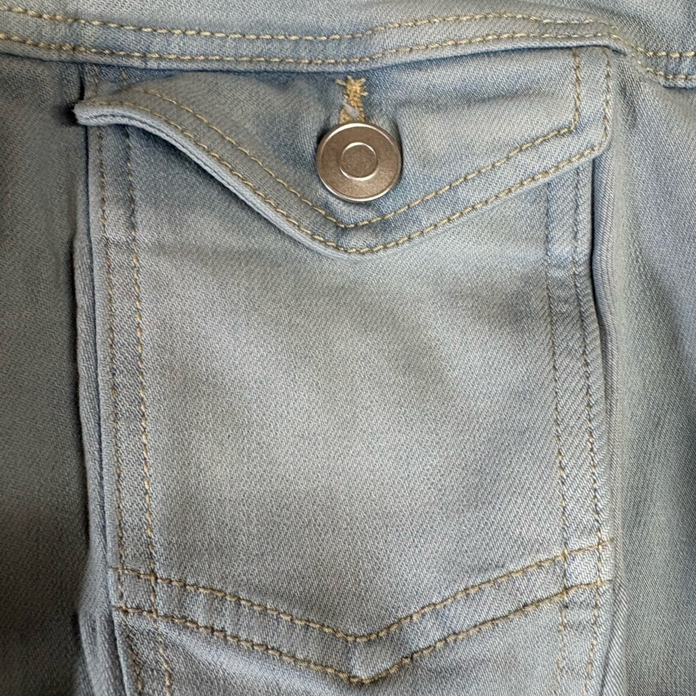 Time and Tru Jean Denim Jacket Women's XL (16-18) Light Blue wash Trucker Jean - Picture 15 of 16